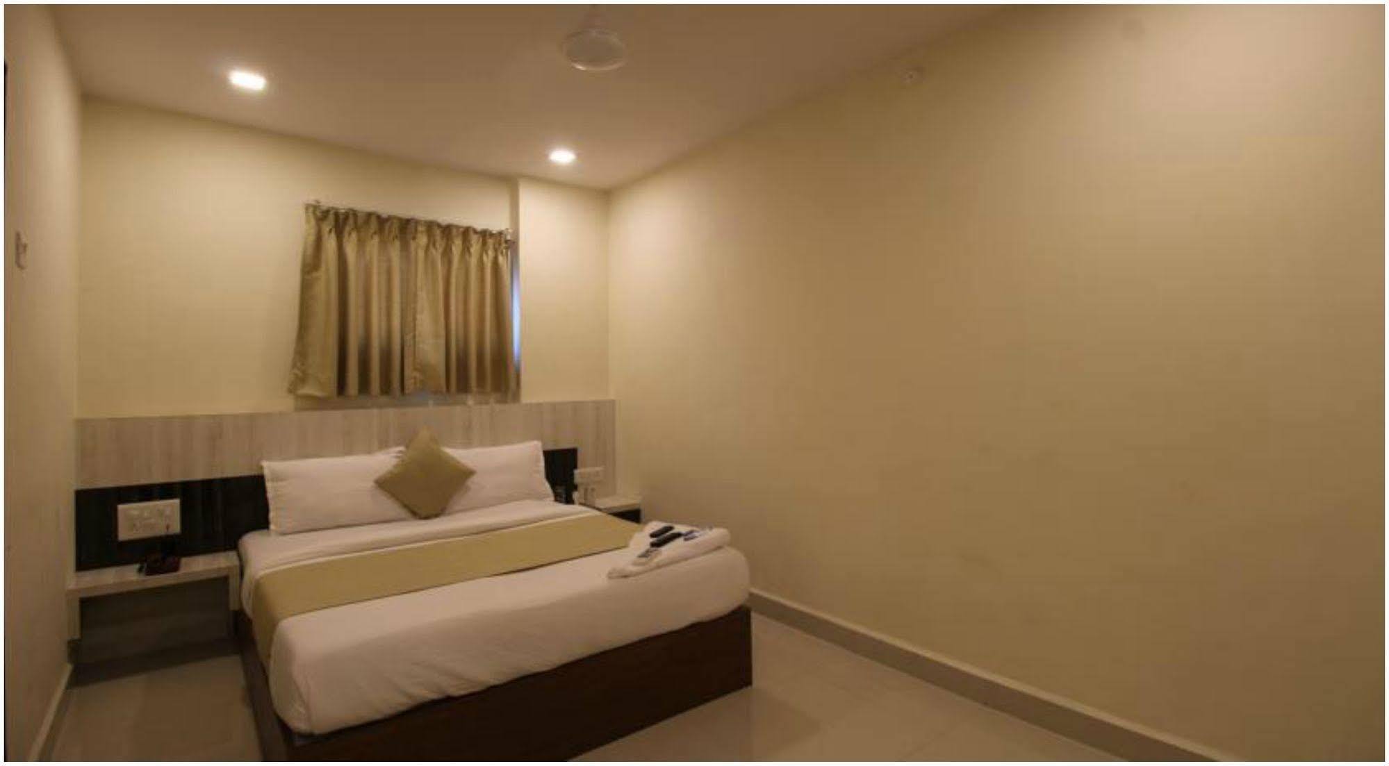 Treebo Trip Ashir Inn Mumbai Exterior foto